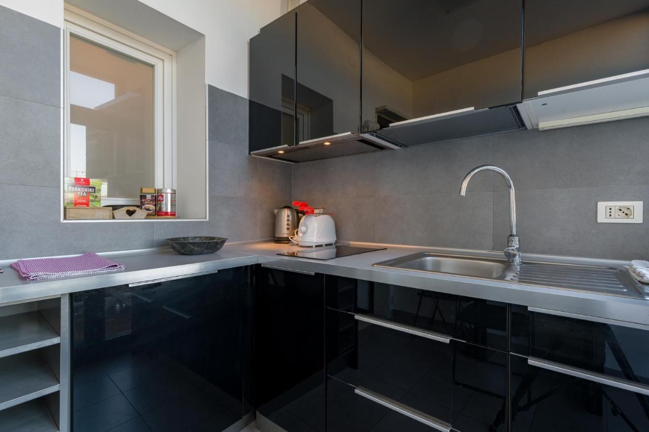Central Apartment Behind The Arena Verona Bagian luar foto